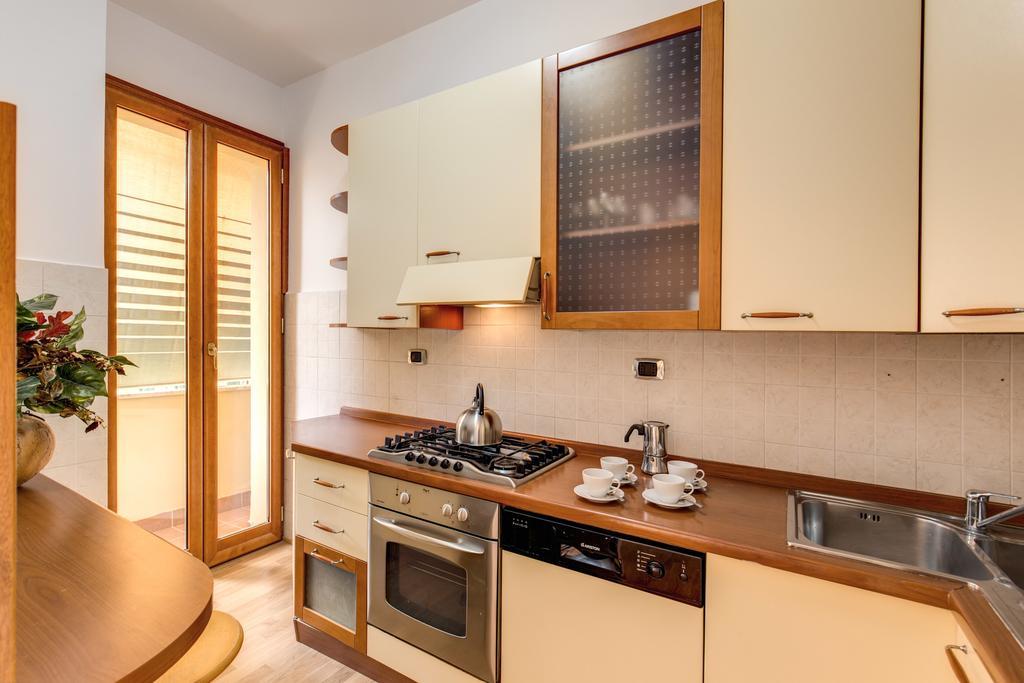 M&L Apartment - Caracalla Holiday روما الغرفة الصورة