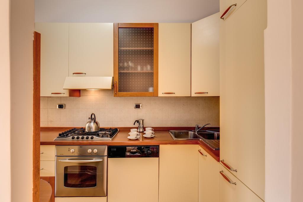 M&L Apartment - Caracalla Holiday روما الغرفة الصورة